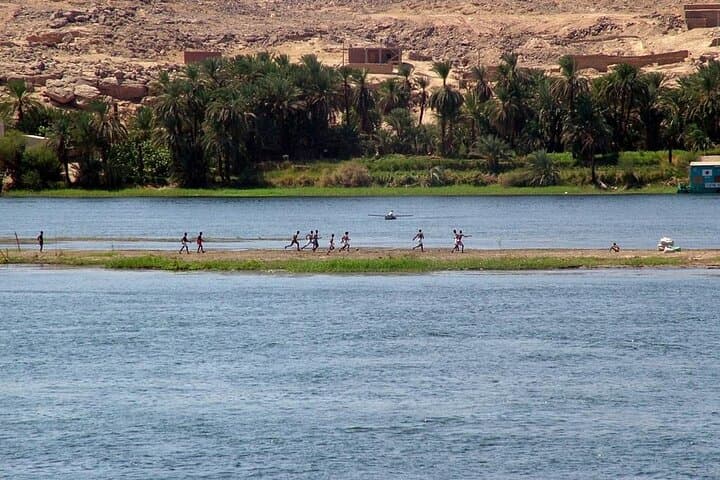 Dendera Day tour by Nile cruise