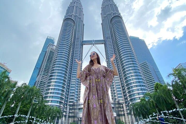 Kuala Lumpur City Tour with Petronas Twin Tower Admission Ticket