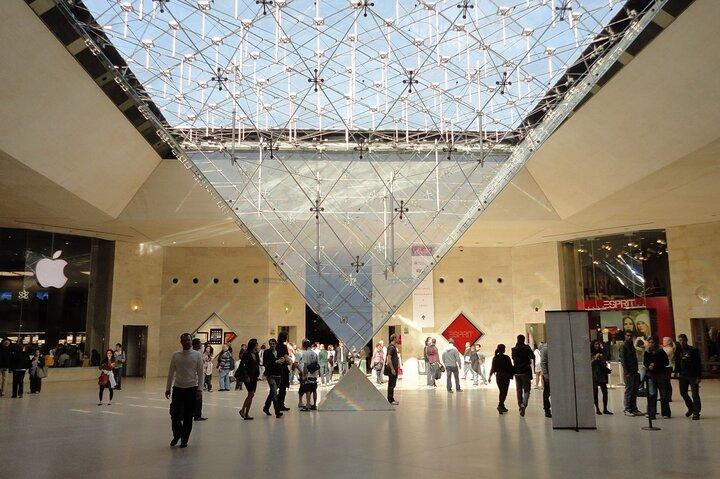 Louvre e degustação de vinhos com embarque e desembarque no hotel