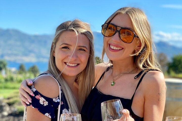 Tour enologico guidato di mezza giornata di Lake Country con 4 cantine