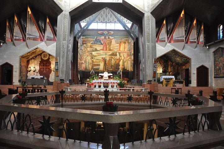 In the Footsteps of Jesus Minibus Tour for Holland America Cruise(ホランド・アメリカ・クルーズのジーザス・ミニバス・ツアーの足音で)