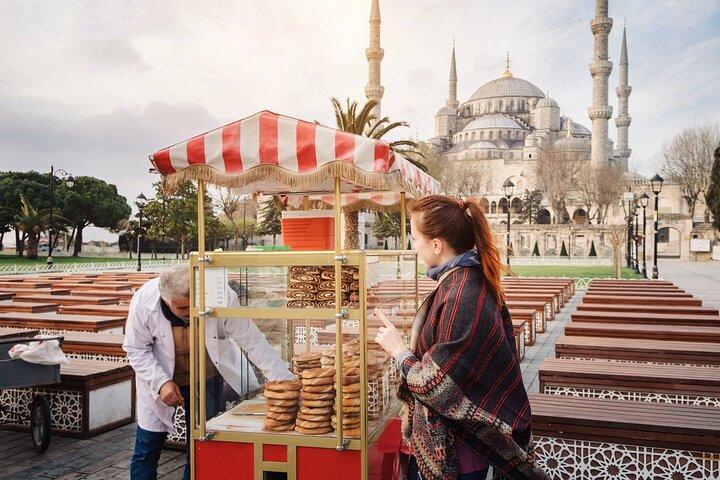 4 Hours Turkish Dining Experience in Istanbul