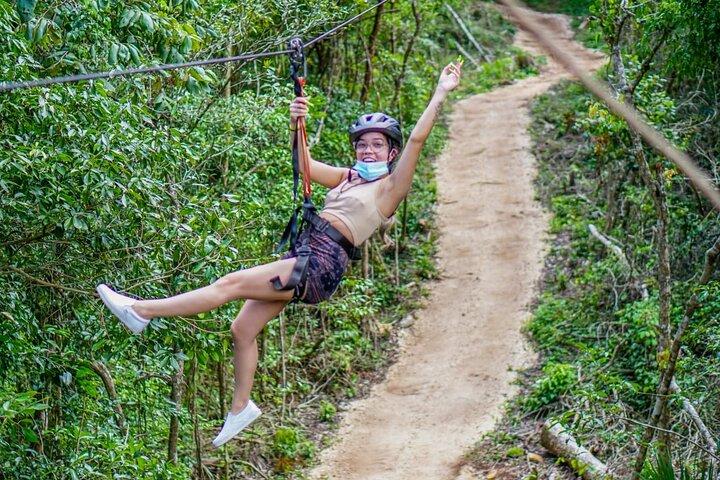 Fælles ATV'er og Zip Lines og svømning i en rigtig Cenote.