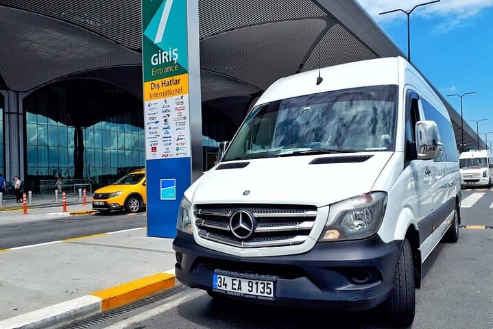VIP Daily Transfer from the Istanbul Airport to Istanbul City