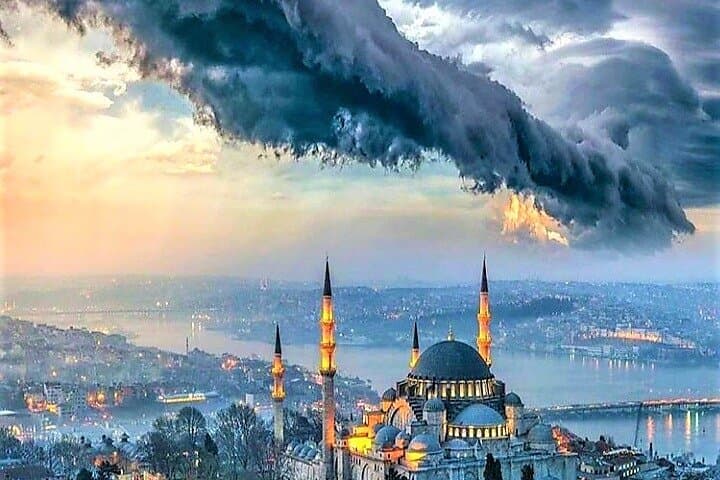 Private Guided "Energy of Istanbul-Skip the Ticket Line" Tour