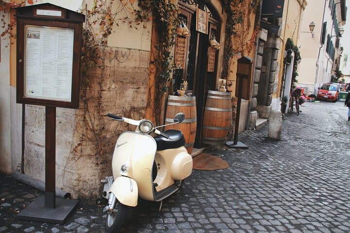 Trastevere and Rome Jewish Ghetto Small Group Walking Tour