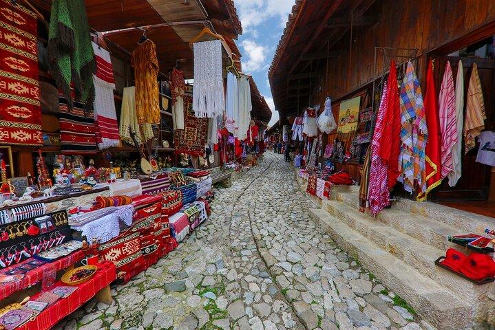 Da Tirana: Castello di Kruja, Vecchio Bazar e punto panoramico Sarisalltik