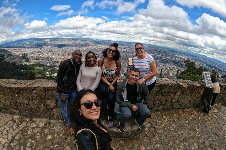Fantastico tour della città + Monserrat + Museo dell'oro/Botero 6 ore