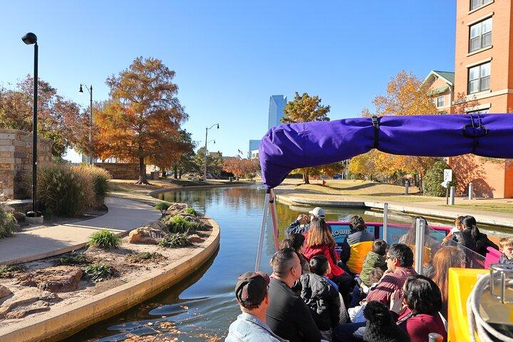 Tour in barca narrato del canale di Oklahoma City Bricktown