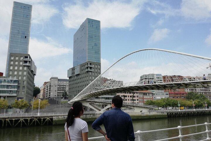 Bilbao Heldagstur med privat sightseeing från San Sebastian
