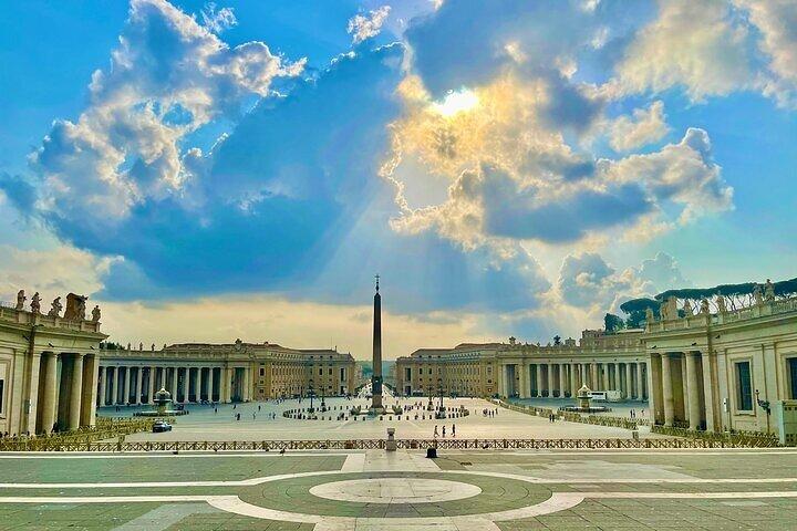 Rome St Peters Basiliek, Graf, Grotten en Beklim de Koepel Tour