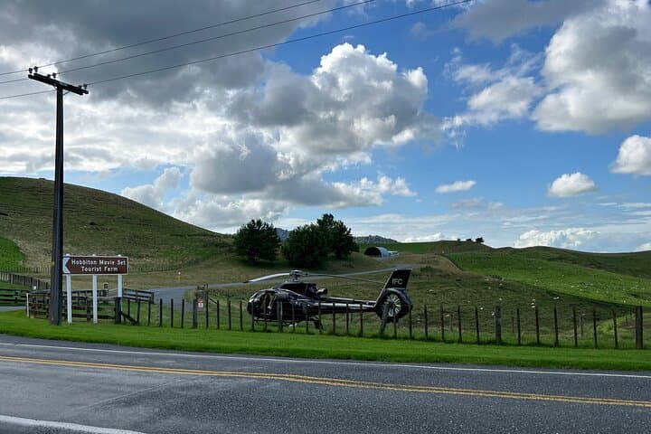 Private Round Trip Transport To Hobbiton From Auckland