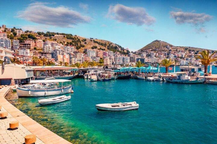 Albanian Riviera; Semi – Privat tur dedikeret tur leder & bil