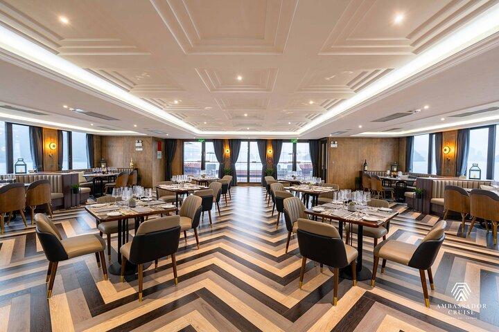 L'excursion d'une journée la plus luxueuse de la baie d'Halong avec Ambassador Cruise