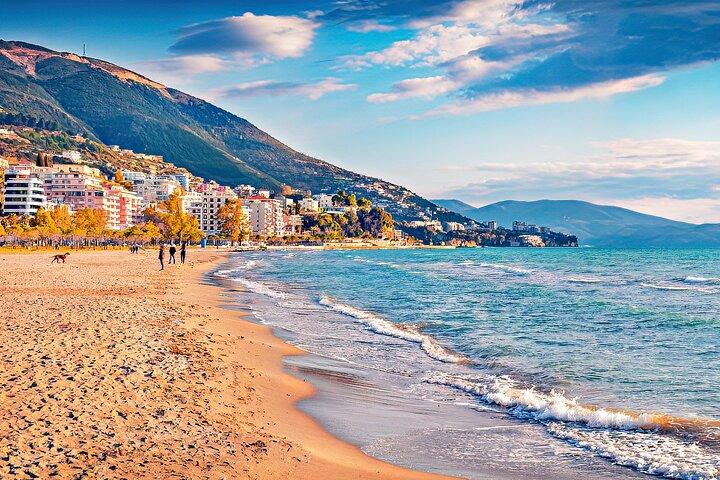 Albanian Riviera; Semi – Privat tur dedikeret tur leder & bil