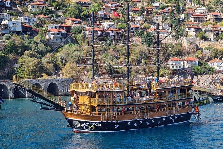 Excursion en Bateau Pirate Tout Compris à Alanya