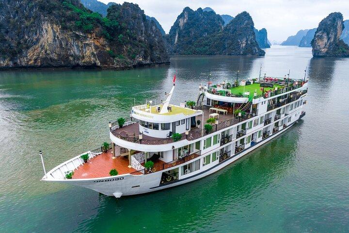 Increíble crucero de 2 días por la bahía de Halong desde el puerto de Tuan Chau