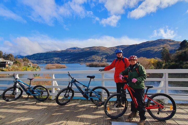 Passeio panorâmico guiado de eBike até o lago