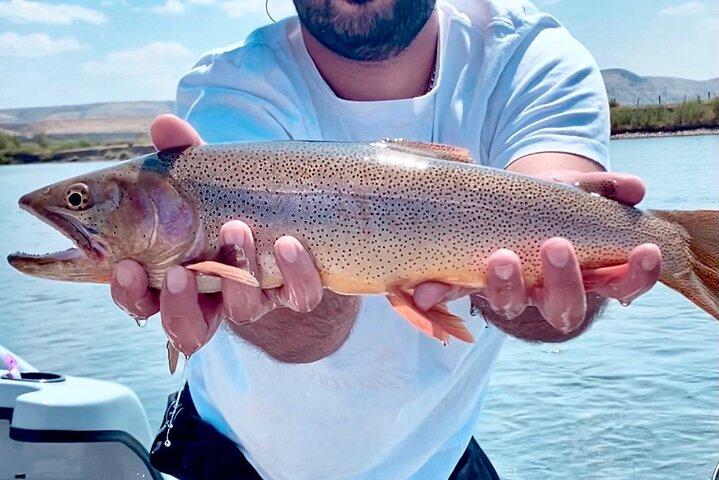 Tour flotante de pesca de día completo desde Jackson