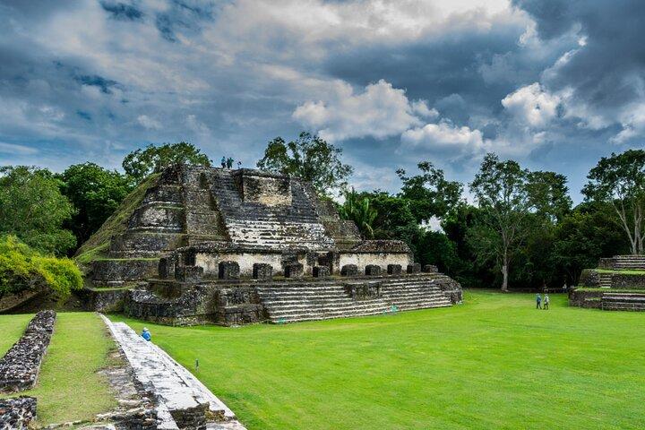 Excursão privada de meio dia ao coração da civilização maia em Belize