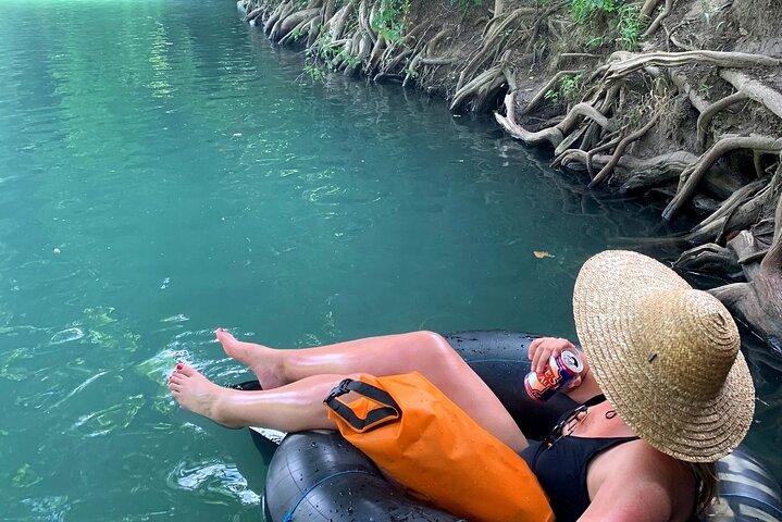 Paardrijden, Blue Hole Secret Falls en River Tubing-combo