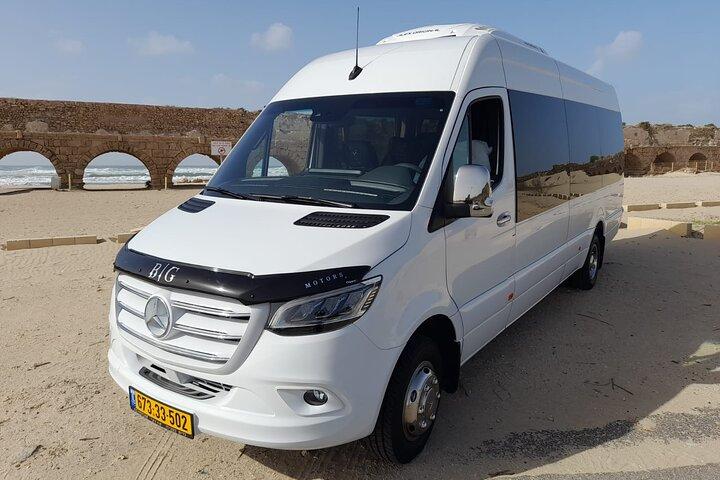 In the Footsteps of Jesus Minibus Tour for Holland America Cruise(ホランド・アメリカ・クルーズのジーザス・ミニバス・ツアーの足音で)