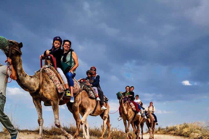 Balade à dos de chameau en Cappadoce