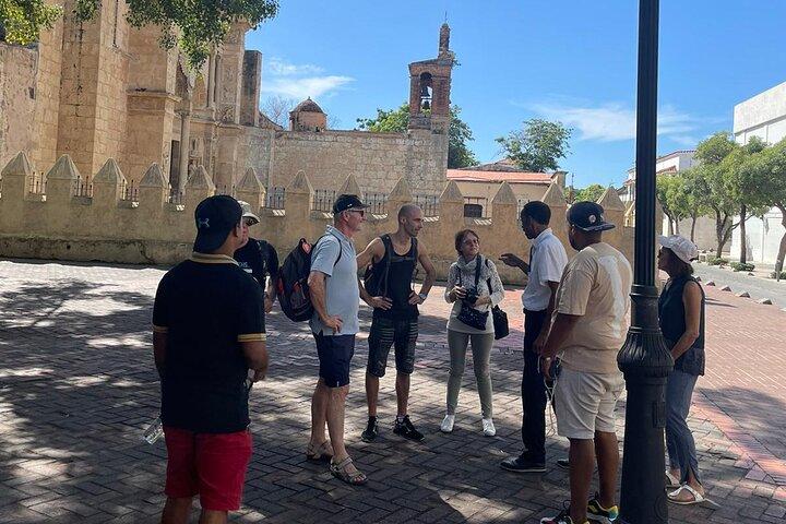 Paseo por la Zona Colonial de Santo Domingo, plan TODO INCLUIDO