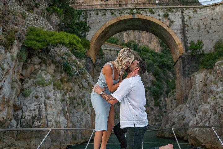 Ele disse sim! Pedido de casamento ao pôr do sol