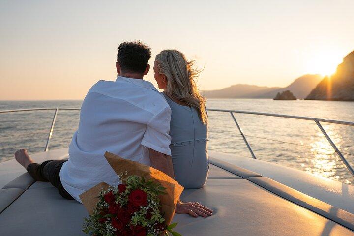 Ele disse sim! Pedido de casamento ao pôr do sol