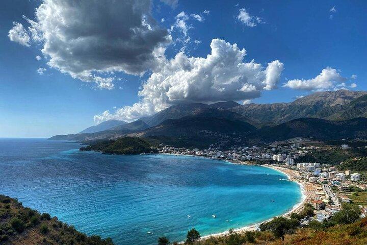 3-Dage Sydalbanien: Gjirokastra, Blue Eye, Himara, Riviera