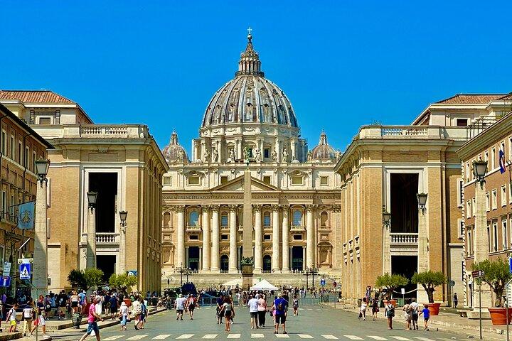 Rome St Peters Basiliek, Graf, Grotten en Beklim de Koepel Tour