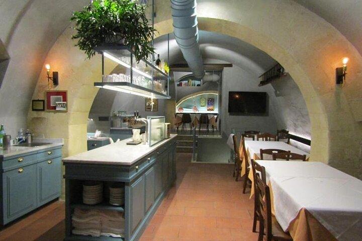 Dia em Altamura e Gravina Tour Guiado com Almoço em Osteria