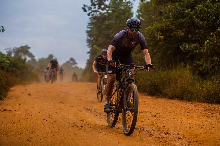 Visite guidée à vélo de 7 heures aux cascades de Sezibwa