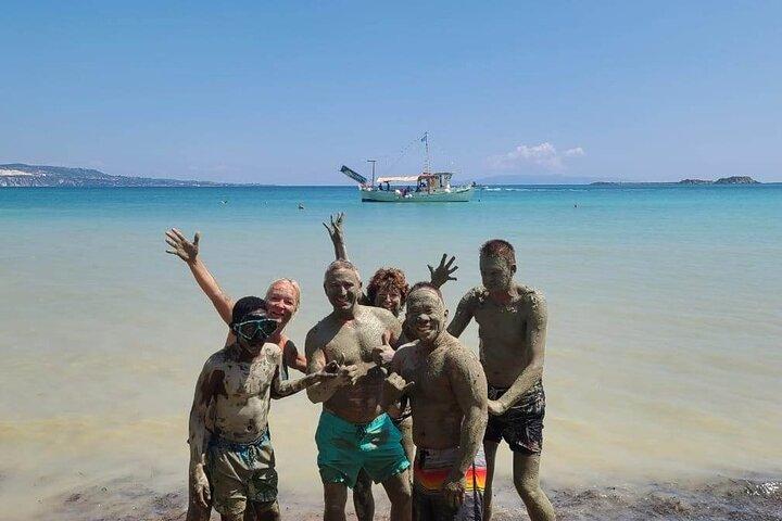 Cruzeiro para White Rocks e Xi Beach com almoço e vinho