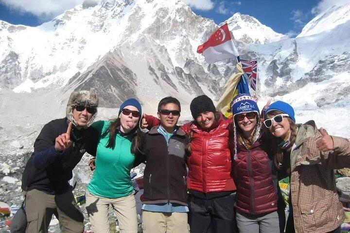 Caminhada de 14 dias no acampamento base do Everest