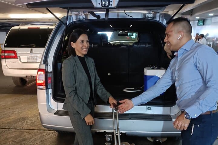 Private pick up Mexico City Airport Transfer to Hotels in Mexico City