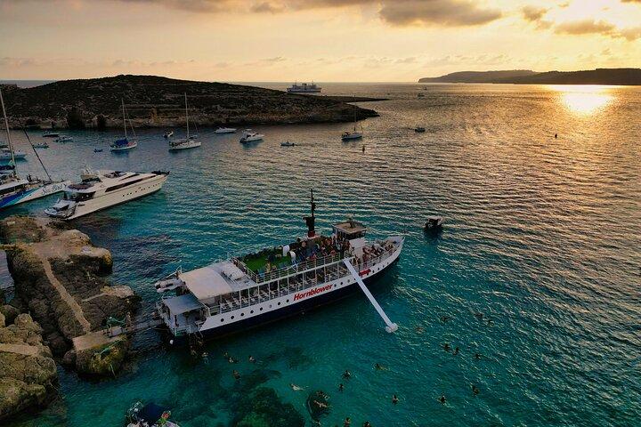 Malta Sunset Boat Tour: Crucero de Bugibba a Comino Blue Lagoon