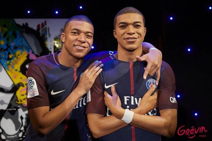 Grevin Wax Museum in Paris and Seine River Cruise Tickets