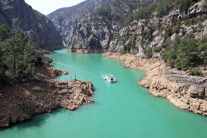 Crociera di un'intera giornata in Canyon Boat da Antalya e Belek