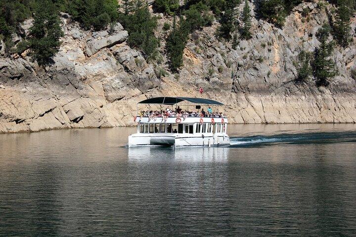 Crociera di un'intera giornata in Canyon Boat da Antalya e Belek
