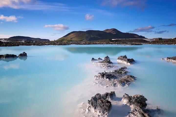 Reykjanes Explorer: Lufthavnstransfer med sightseeing eventyr