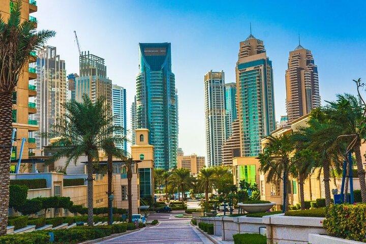 Dubai : Private Custom Walking Tour with A Guide (Private Tour)