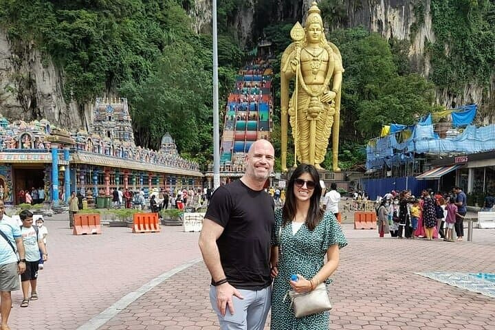 Blue Mosque and Batu Caves Private Tour from Kuala Lumpur