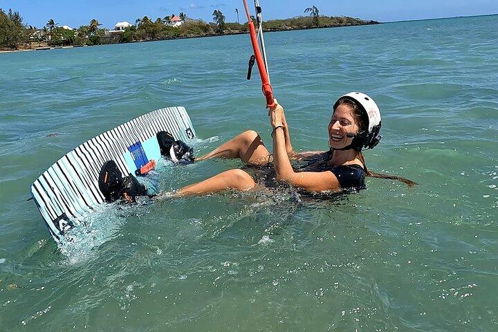 2h Private Kitesurfing Lessons for Beginner in Mauritius