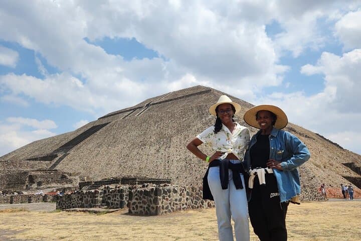 Full tour of Teotihuacán and visit to Mictlan