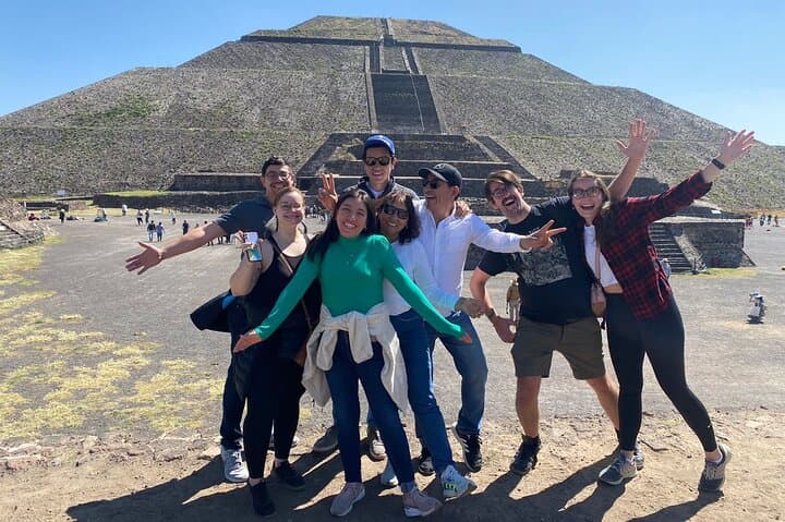 Full tour of Teotihuacán and visit to Mictlan