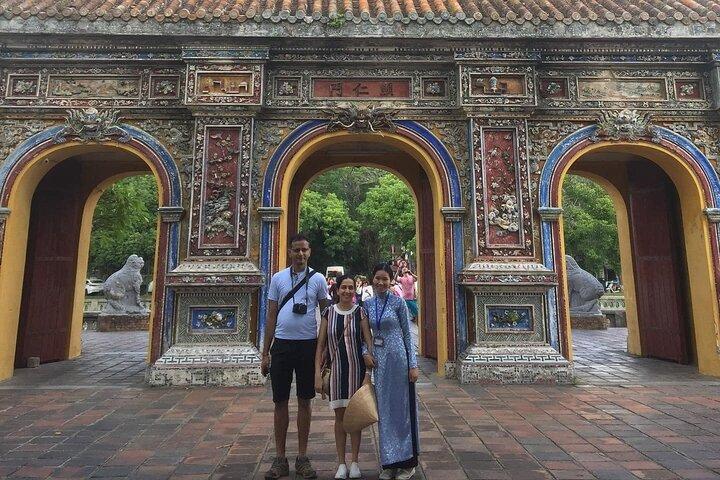 3 - Heures Hue Imperial Walking Tour avec Guide