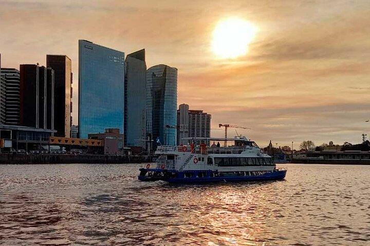 City Tour Postales de Buenos Aires desde el Rio con Navegación