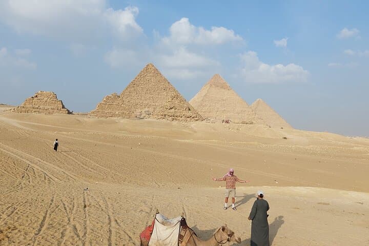 Private Day Tour to Giza Pyramids , Saqqara and Memphis